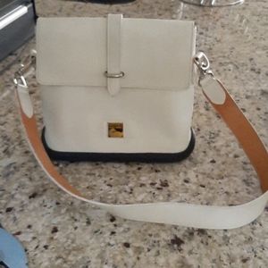 Dooney & Bourke Crossbody Hangbag